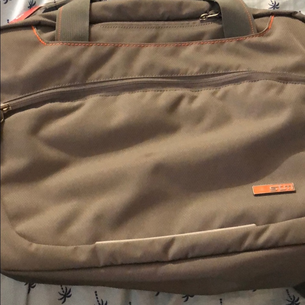 STM laptop shoulder bag